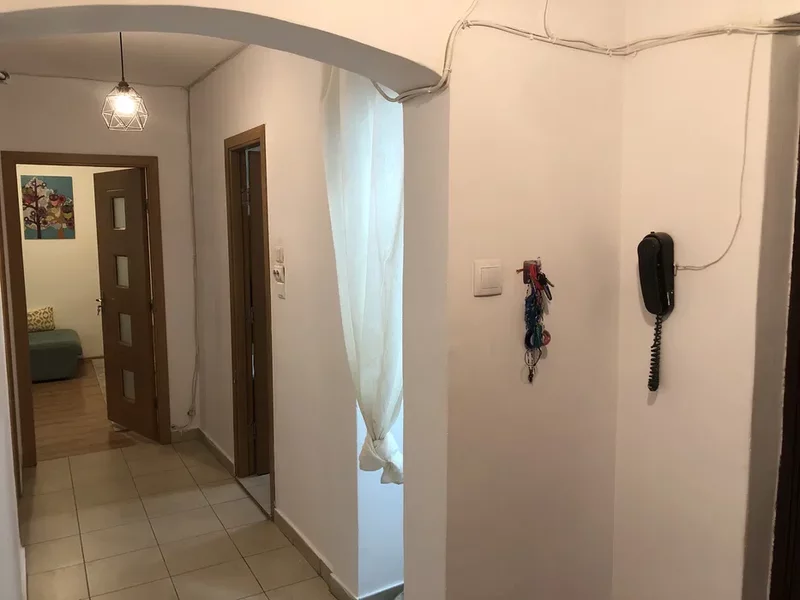 Lacul Tei, Teiul Doamnei, aproape Parc, Tei, Facultataea de Constructii